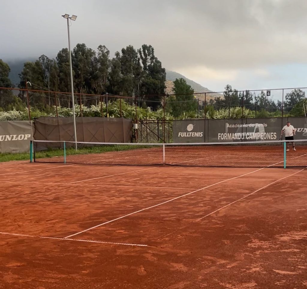 ¿Ligas de tenis en Santiago? Revisa acá las 3 con más participantes